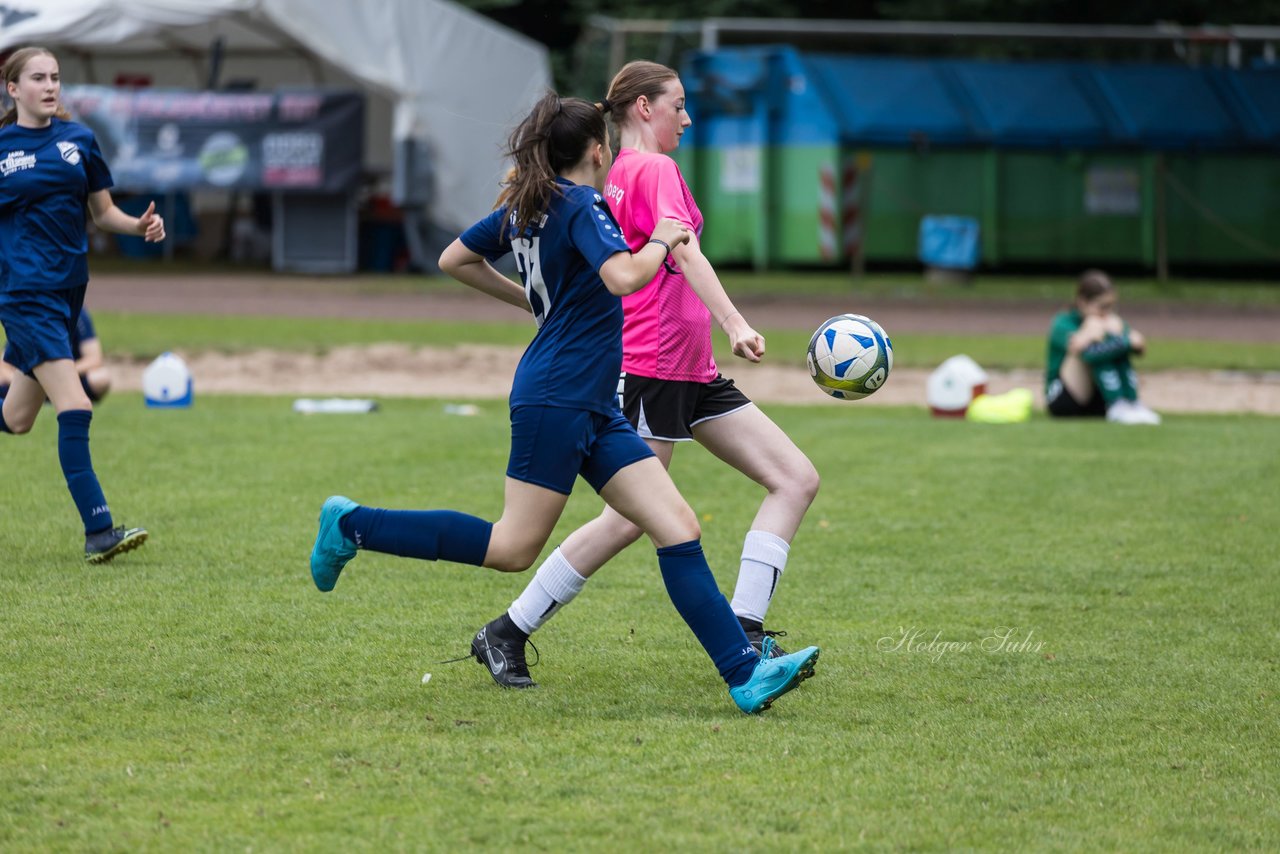 Bild 556 - Loewinnen Cup